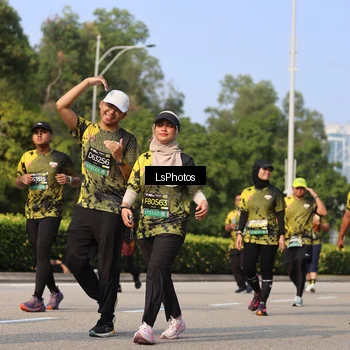 Runner Photo 6920695