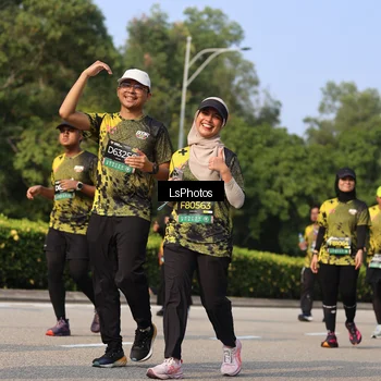 Runner Photo 6920704