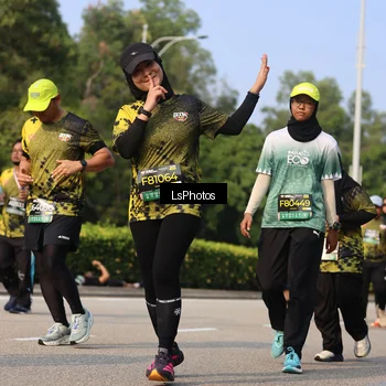Runner Photo 6920709