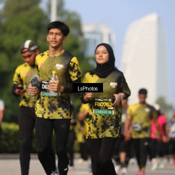 Runner Photo 6920725