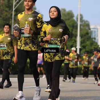 Runner Photo 6920731