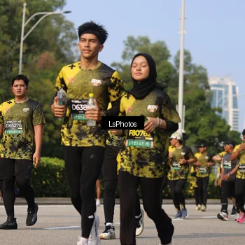 Runner Photo 6920734