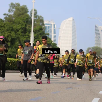 Runner Photo 6920737