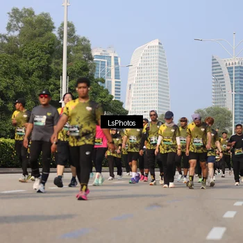 Runner Photo 6920740