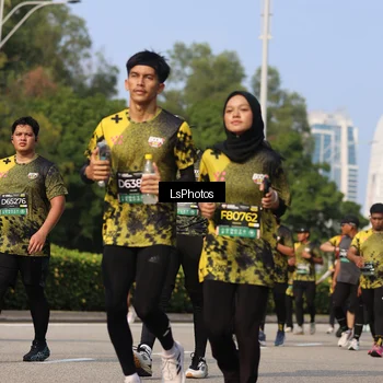 Runner Photo 6920744