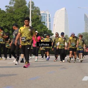 Runner Photo 6920745