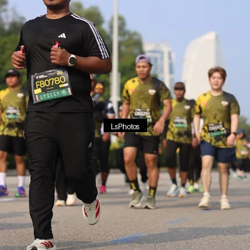 Runner Photo 6920754