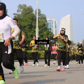 Runner Photo 6920770