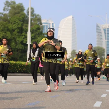 Runner Photo 6920772