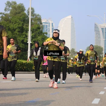 Runner Photo 6920773
