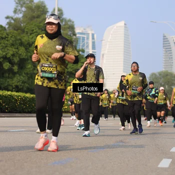 Runner Photo 6920779