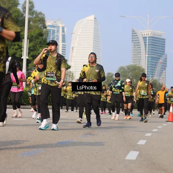 Runner Photo 6920780