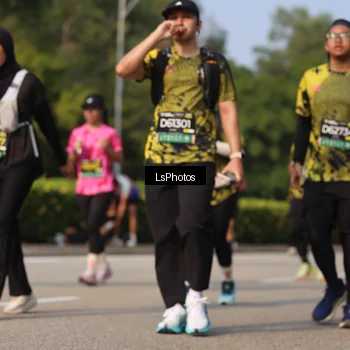 Runner Photo 6920785