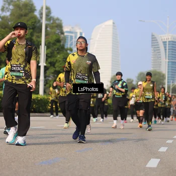 Runner Photo 6920789