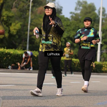 Runner Photo 6920796