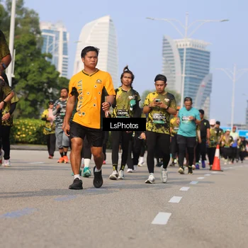 Runner Photo 6920808