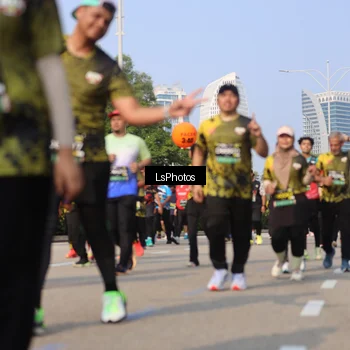 Runner Photo 6920846