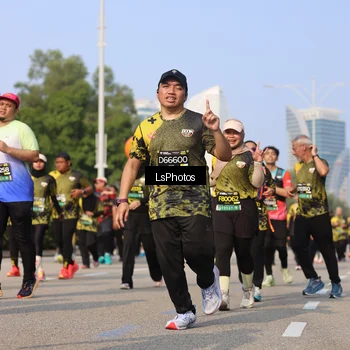 Runner Photo 6920851