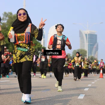 Runner Photo 6920855