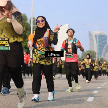 Runner Photo 6920856