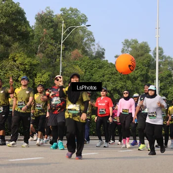 Runner Photo 6920863