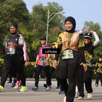 Runner Photo 6920878