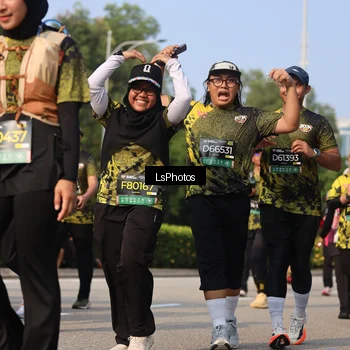 Runner Photo 6920880
