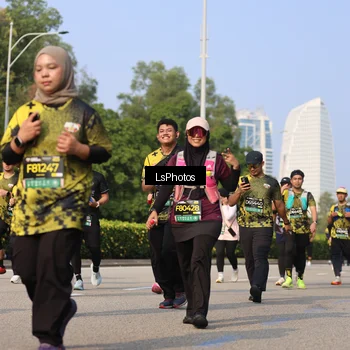 Runner Photo 6920888