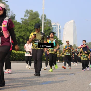 Runner Photo 6920892