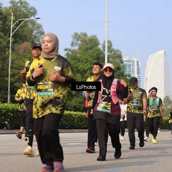 Runner Photo 6920901