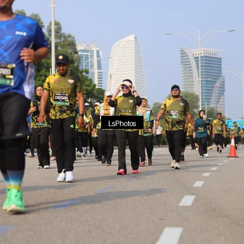 Runner Photo 6920908