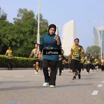 Runner Photo 6920919