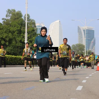 Runner Photo 6920923