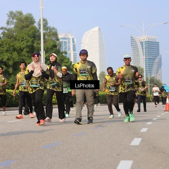 Runner Photo 6920943