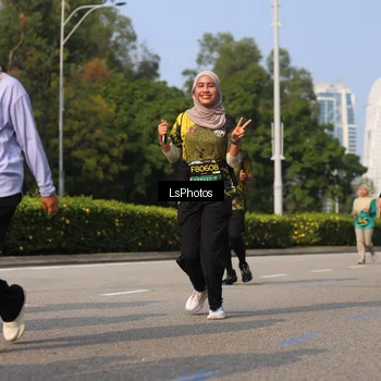 Runner Photo 6920973