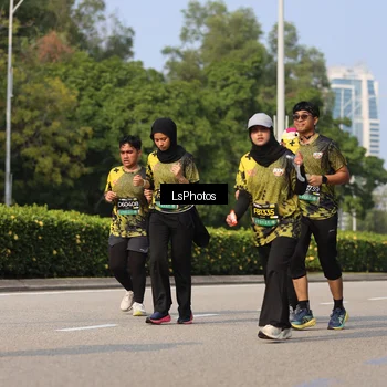 Runner Photo 6920990