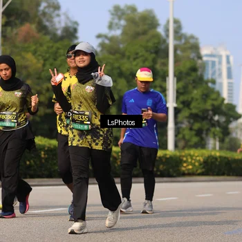 Runner Photo 6920993