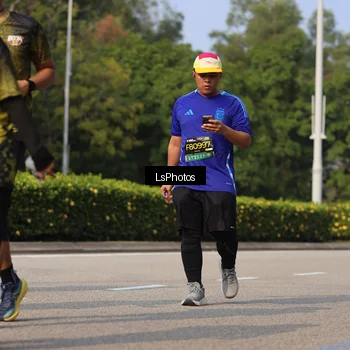 Runner Photo 6920998