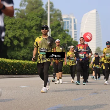 Runner Photo 6921018