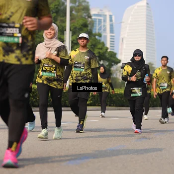 Runner Photo 6921044