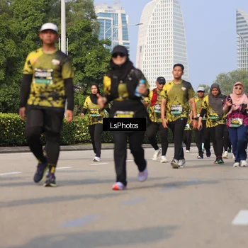 Runner Photo 6921050