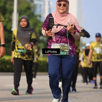 Runner Photo 6921063