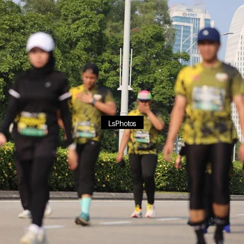 Runner Photo 6921075