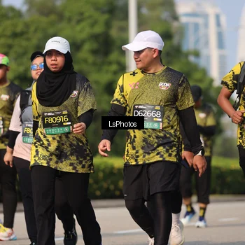 Runner Photo 6921084