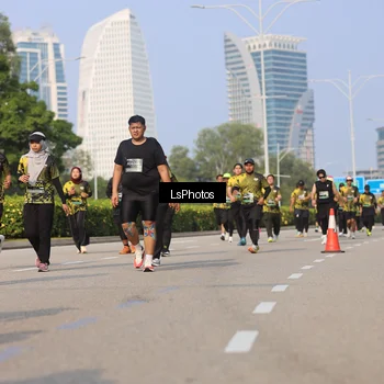 Runner Photo 6921096