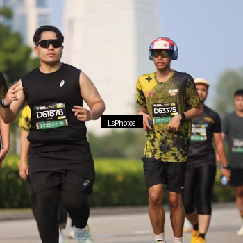 Runner Photo 6921123