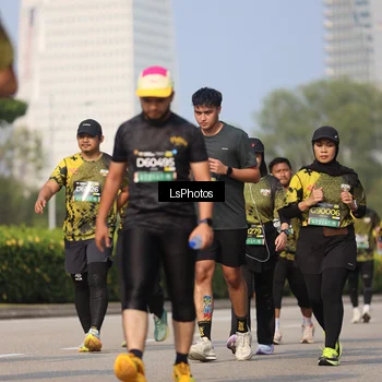 Runner Photo 6921127