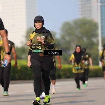 Runner Photo 6921134