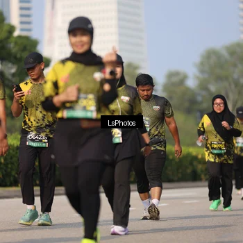 Runner Photo 6921137