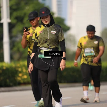 Runner Photo 6921142
